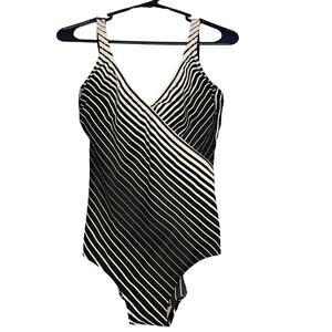 Women's One Piece Swimsuit by Gottex Size Large/10